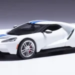 Árcsökkenés Ford GT 2017 modellautó