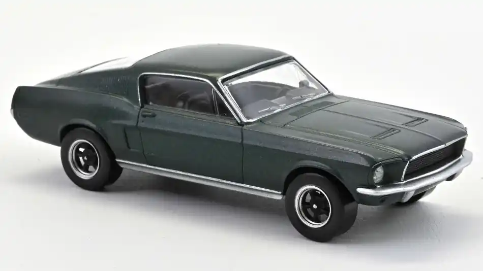 Népszerű Ford Mustang Fastback 1968 modellautó