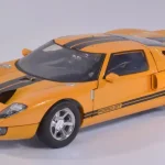 Akciós ár Ford GT 2004 modellautó