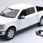 Kedvezmény Ford F-150 Lariat 2019 modellautó