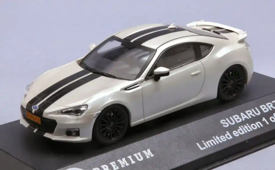 Vedd meg online Subaru BRZ 2013 modellautó