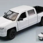 Csak ma Chevrolet Silverado 2017 modellautó