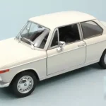 Bestseller BMW 2002 Ti modellautó