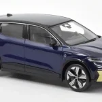 Azonnali szállítás Renault Megane E-tech 100% elektromos 2022 modellautó
