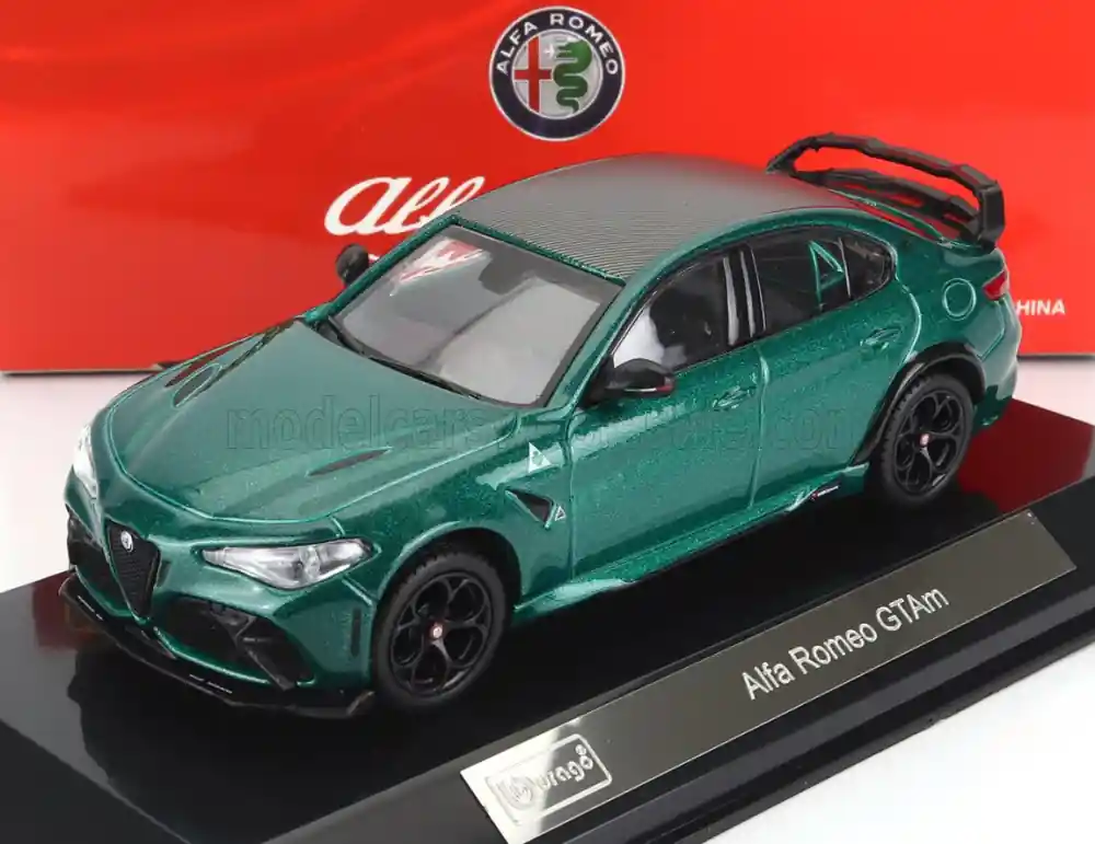 Alfa Romeo Giulia GTAm 2020 vitrinnel modellautó Szezonális akció