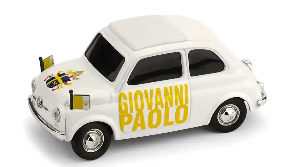 Kiárusítás Fiat 500 II. János Pál pápa modellautó