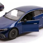 Vásárlói kedvenc Mercedes Benz EQS 2022 modellautó