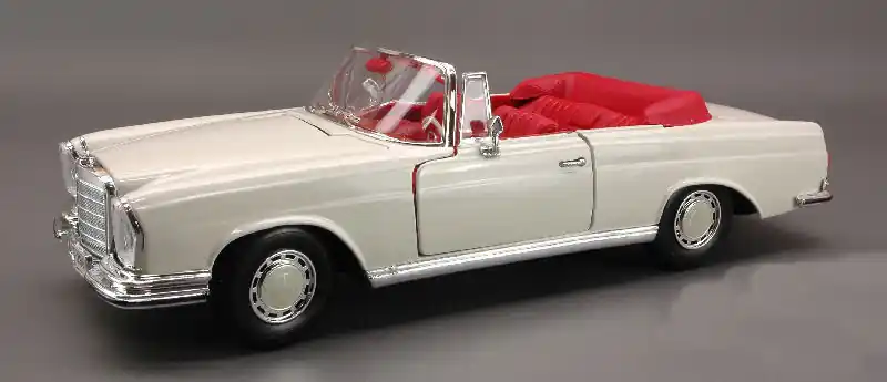 Vedd meg online Mercedes 280 SE Cabriolet modellautó