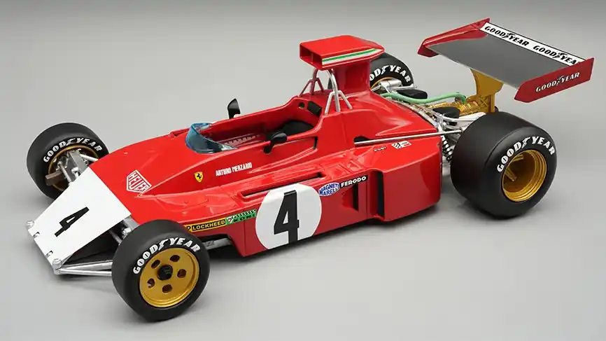 Ferrari F1 312B3-73 4 Canada GP 1973 A. Merzario (törött orral) Akció
