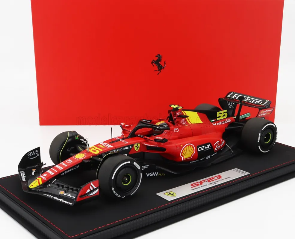 Kedvezményes ár Ferrari F1 SF-23 55 Monza GP 2023 C. Sainz (vitrinnel) Limitált