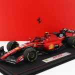 Korlátozott ajánlat Ferrari F1 SF-23 55 Belgium GP 2023 C. Sainz (vitrinnel) Limitált