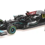 Biztonságos vásárlás Mercedes F1 W12 44 Sotchi Russian GP győztes 2021 L. Hamilton (100. győzelem pit board táblával) Limitált