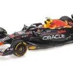 Szezonális akció Red Bull F1 RB18 11 Singapore GP győztes 2022 S. Perez Limitált