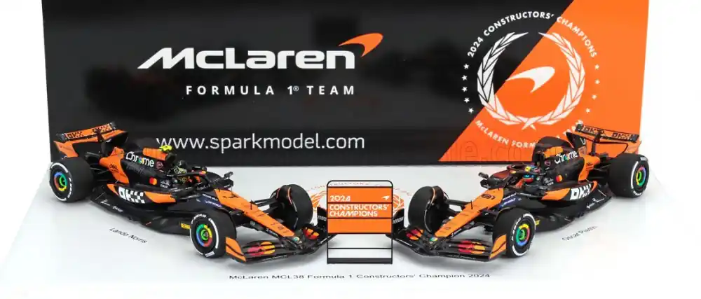 Expressz szállítás McLaren F1 szett 2024 2x MCL38 4 L. Norris + 81 O. Piastri