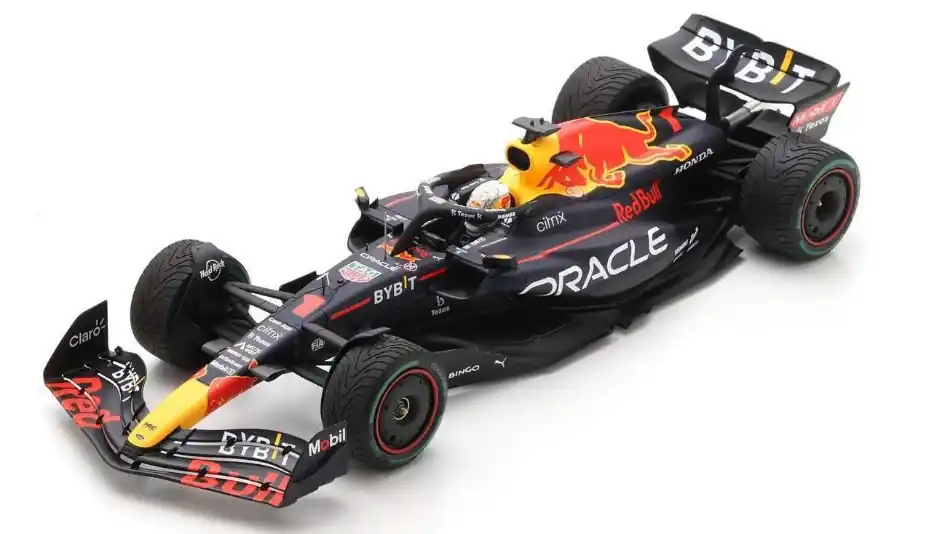 Outlet Red Bull F1 RB18 1 Japan GP győztes 2022 M. Verstappen