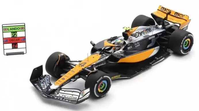 Vedd meg most McLaren F1 MCL60 n.4 British GP 2023 L. Norris Pit Board táblával