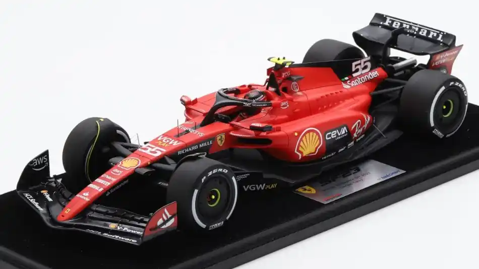 Exkluzív ajánlat Ferrari F1 SF-23 n.55 Singapore GP 2023 C. Sainz