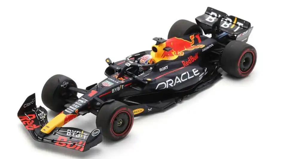 Red Bull F1 n.1 Spanish GP 2023 M. Verstappen Szuper akció
