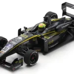 Végkiárusítás Dallara F3 n.30 Macau GP 2015 A. Sims