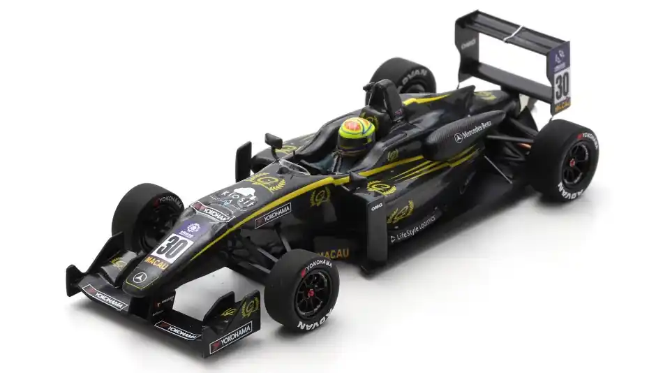 Végkiárusítás Dallara F3 n.30 Macau GP 2015 A. Sims