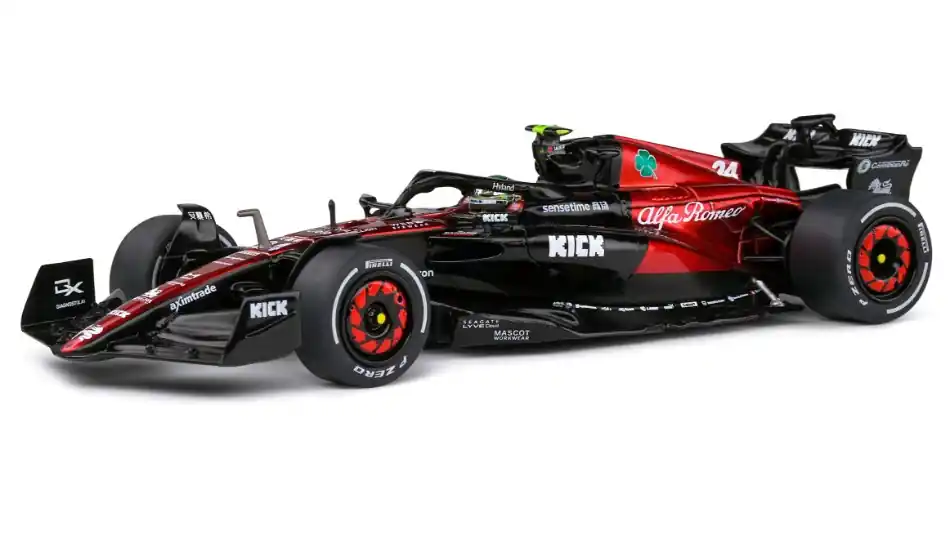 Olcsó Alfa Romeo F1 C43 n.24 Spanish GP 2023 G. Zhou vitrinnel és pilótával
