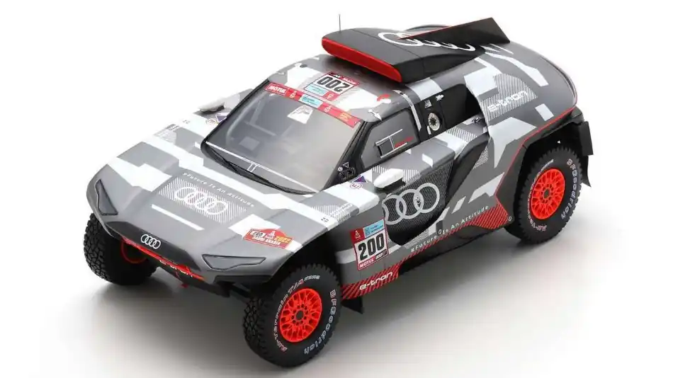 Szezonális akció Audi RS Q e-tron n.200 Dakar 2022 S. Peterhansel - E. Boulanger