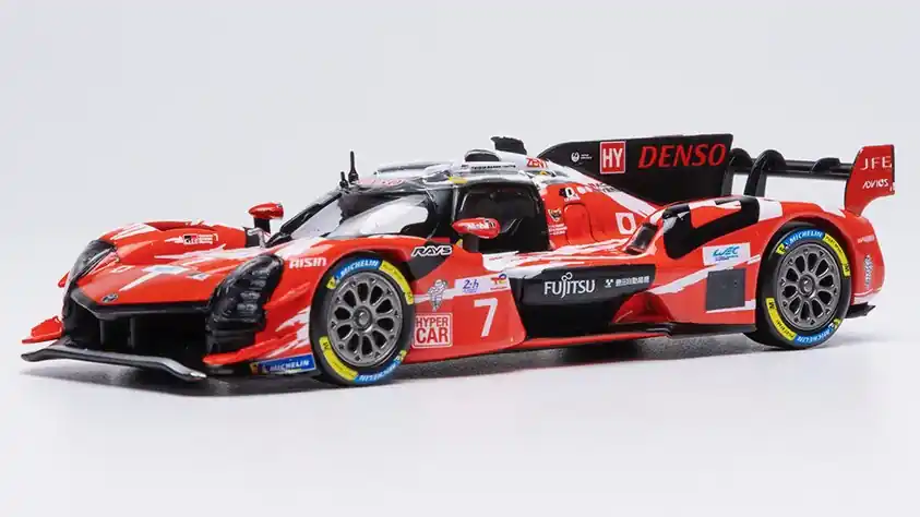 Expressz kézbesítés Toyota GR010 Hybrid 24h Le Mans 2025 M. Conway - N. de Vries