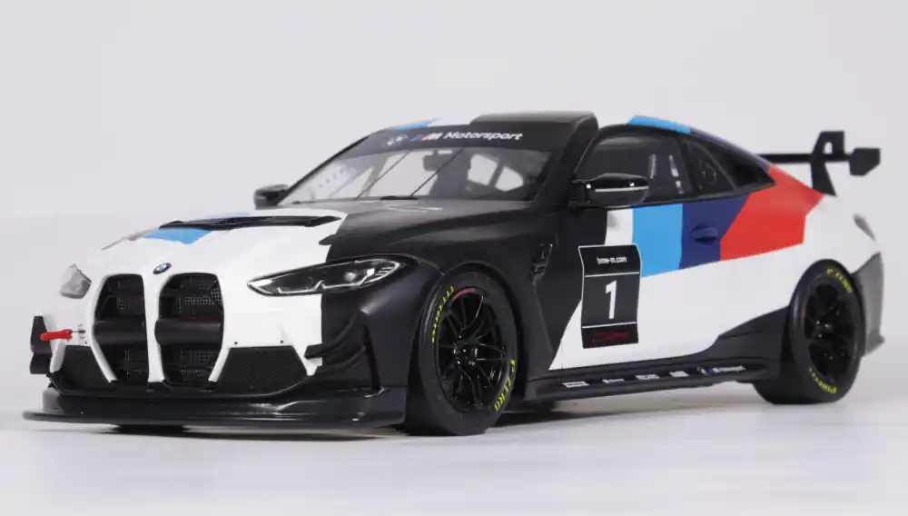 Prémium BMW M4 GT4 1 Presentation 2022
