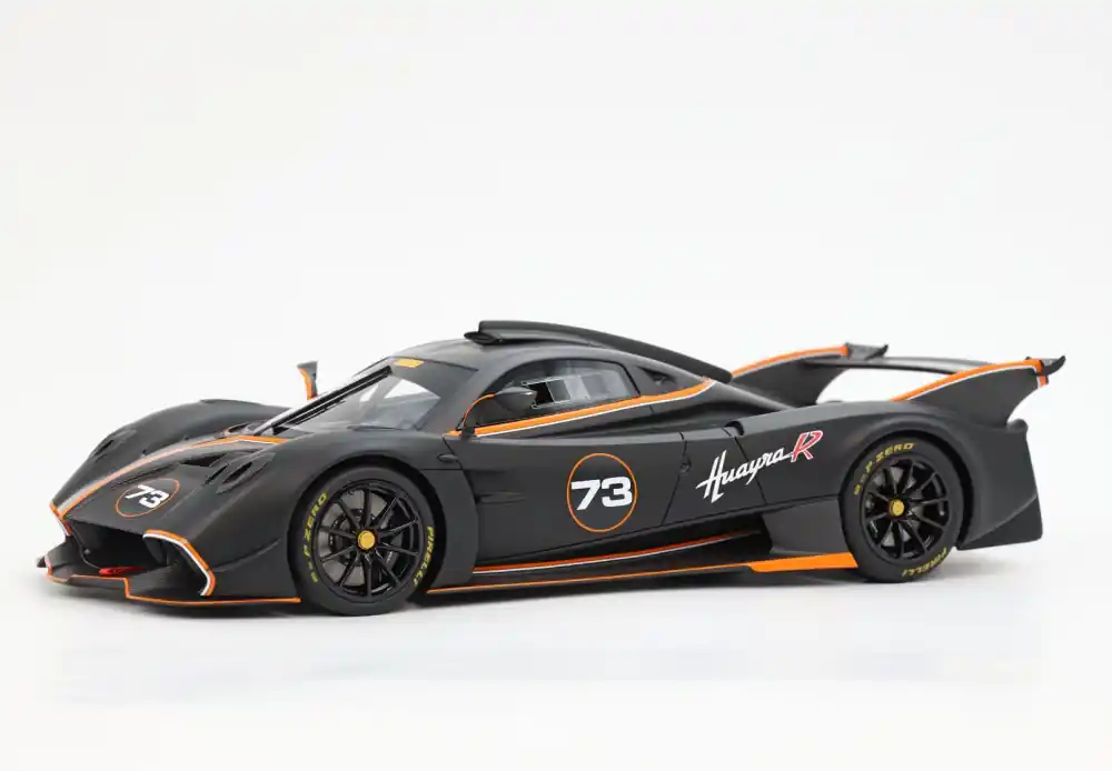Biztonságos fizetés Pagani Huayra R 73 Racing 2021 Matt Black Carbon (vitrinnel) Limitált
