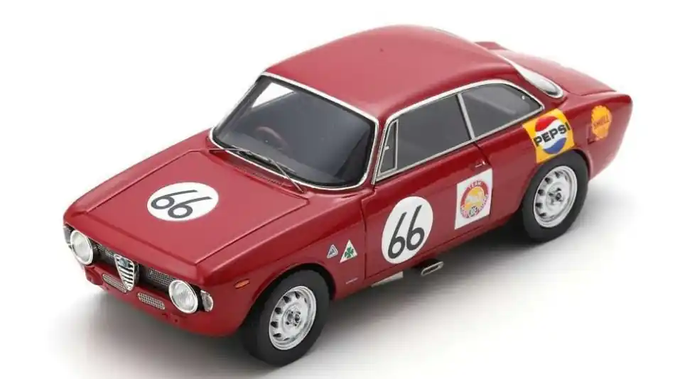 Alfa Romeo Giulia GTA n.66 Singapore GP 1967 A. Poon Kedvezményes ár