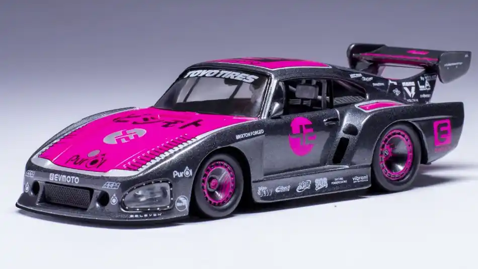 Expressz kézbesítés Porsche 935 K3V Bisimoto modellautó