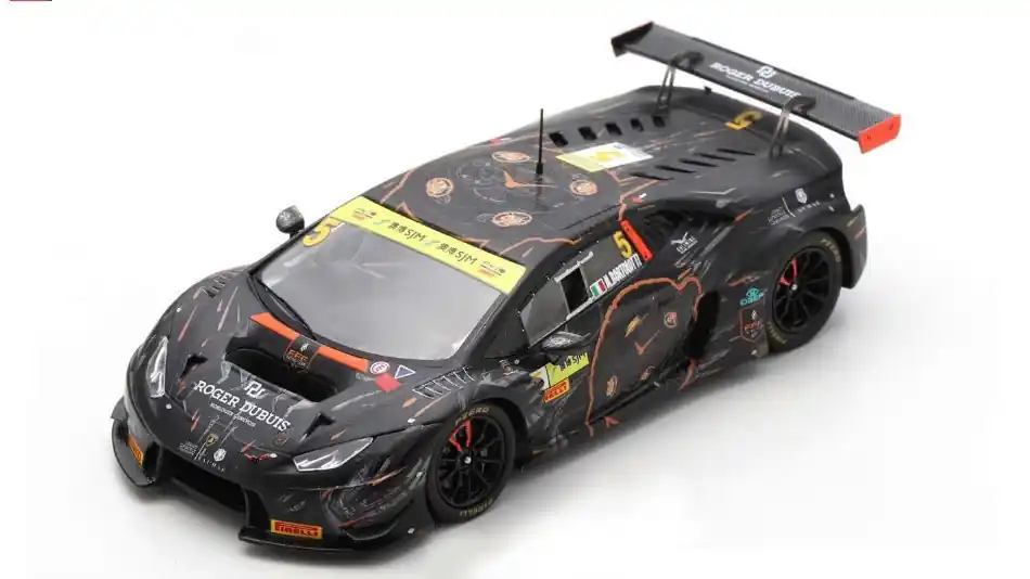 Lamborghini Huracán GT3 n.5 FIA GT World Cup Macau 2016 M. Bortolotti Exkluzív ajánlat