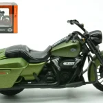 Vedd meg online Harley Davidson Road King Special 2022