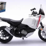 Ducati DesertX motor modell Csak ma